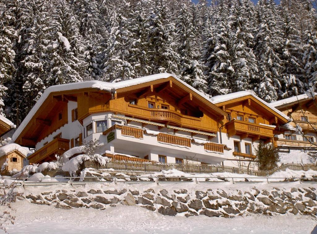Landhaus Hoellwarth Цель-ам-Циллер Экстерьер фото